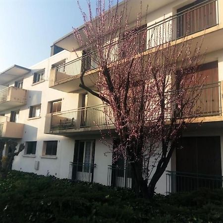 Appartement Avec Balcon Et Parking Prive Roanne Extérieur photo